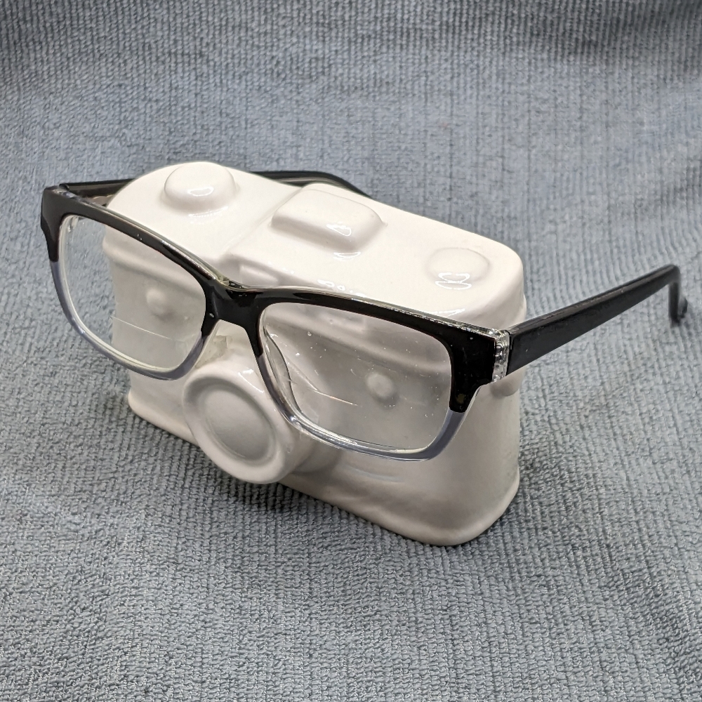 NEW GLOBE Eyeglasses Womens L4054 Black Clear Frame 50 16 140 Eyewear Trash Lens